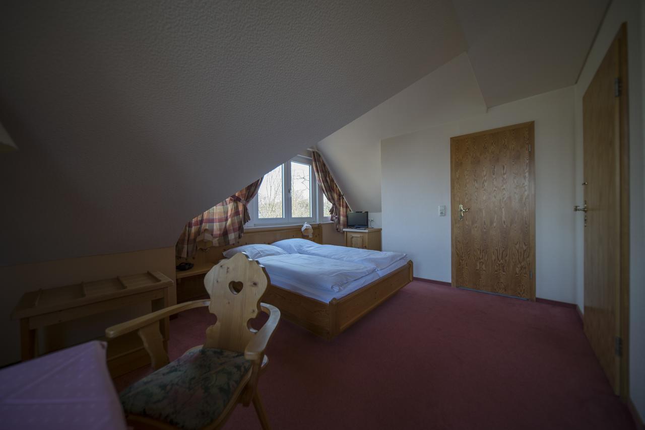 Gasthaus Zum Frohsinn Bosau Esterno foto